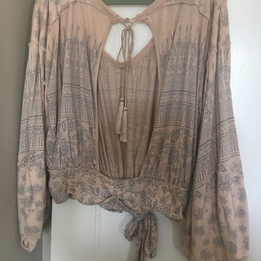 Gorgeous open back free people top